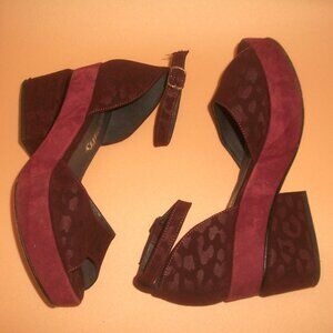 Ted & Muffy 2-tone Burgundy & Wine Suede Block-Heel Mary Jane Sandal Pumps